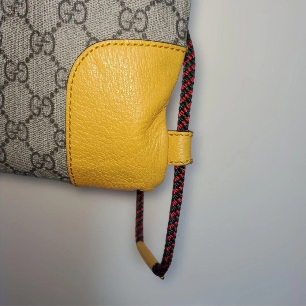 Gucci Brown Leather Patch With Gold Logo - image 5